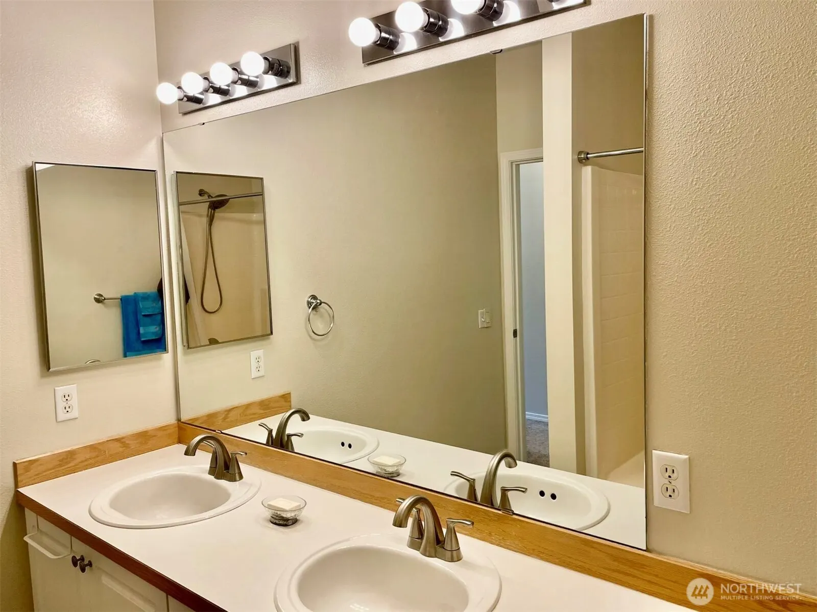 4459 249th Terr SE #8-5, Issaquah, WA 98029