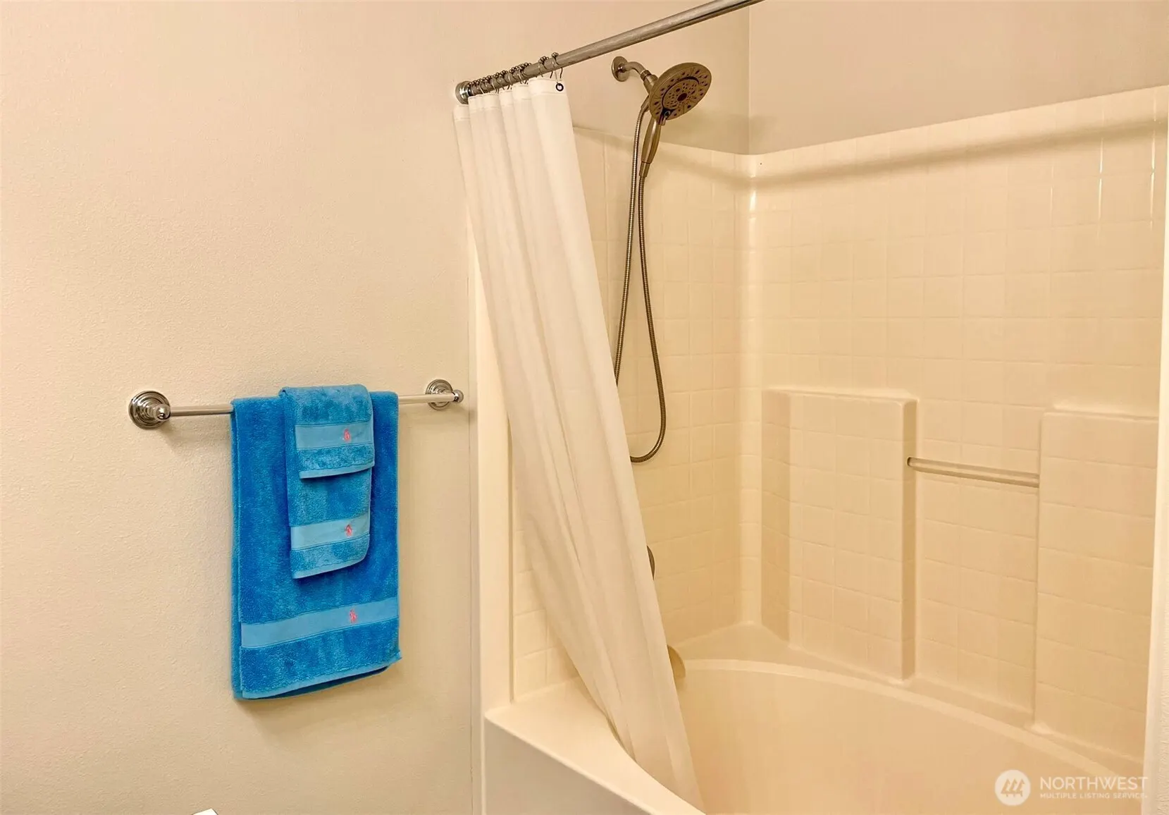 4459 249th Terr SE #8-5, Issaquah, WA 98029