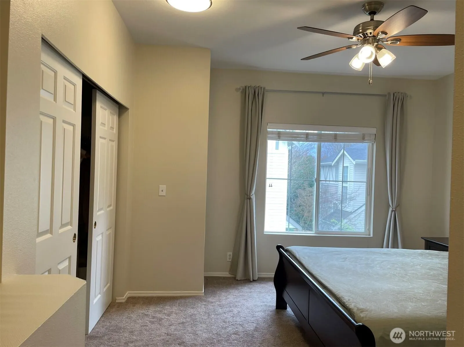 4459 249th Terr SE #8-5, Issaquah, WA 98029