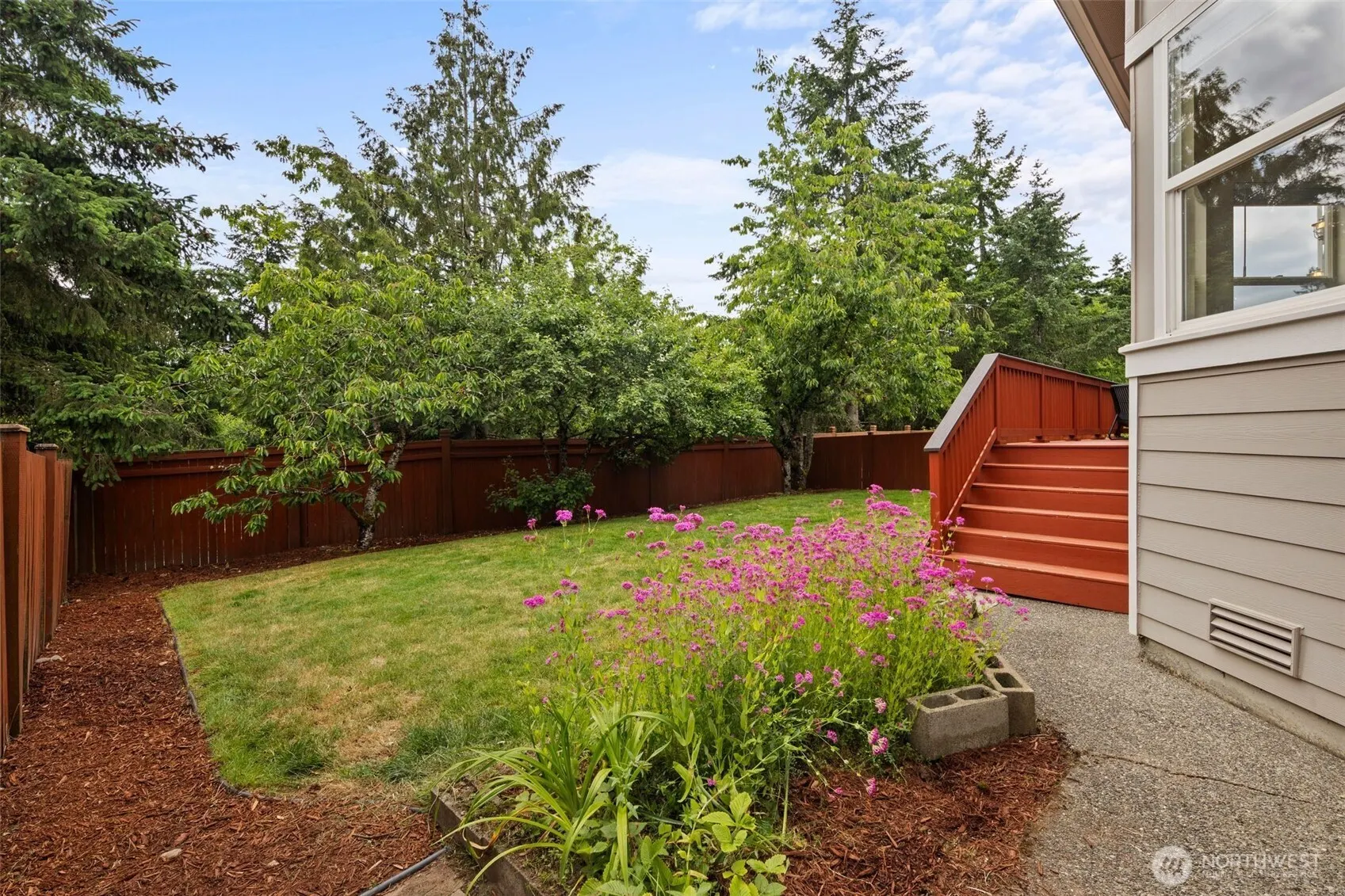 10129 224th Ave NE, Redmond, WA 98053-5839