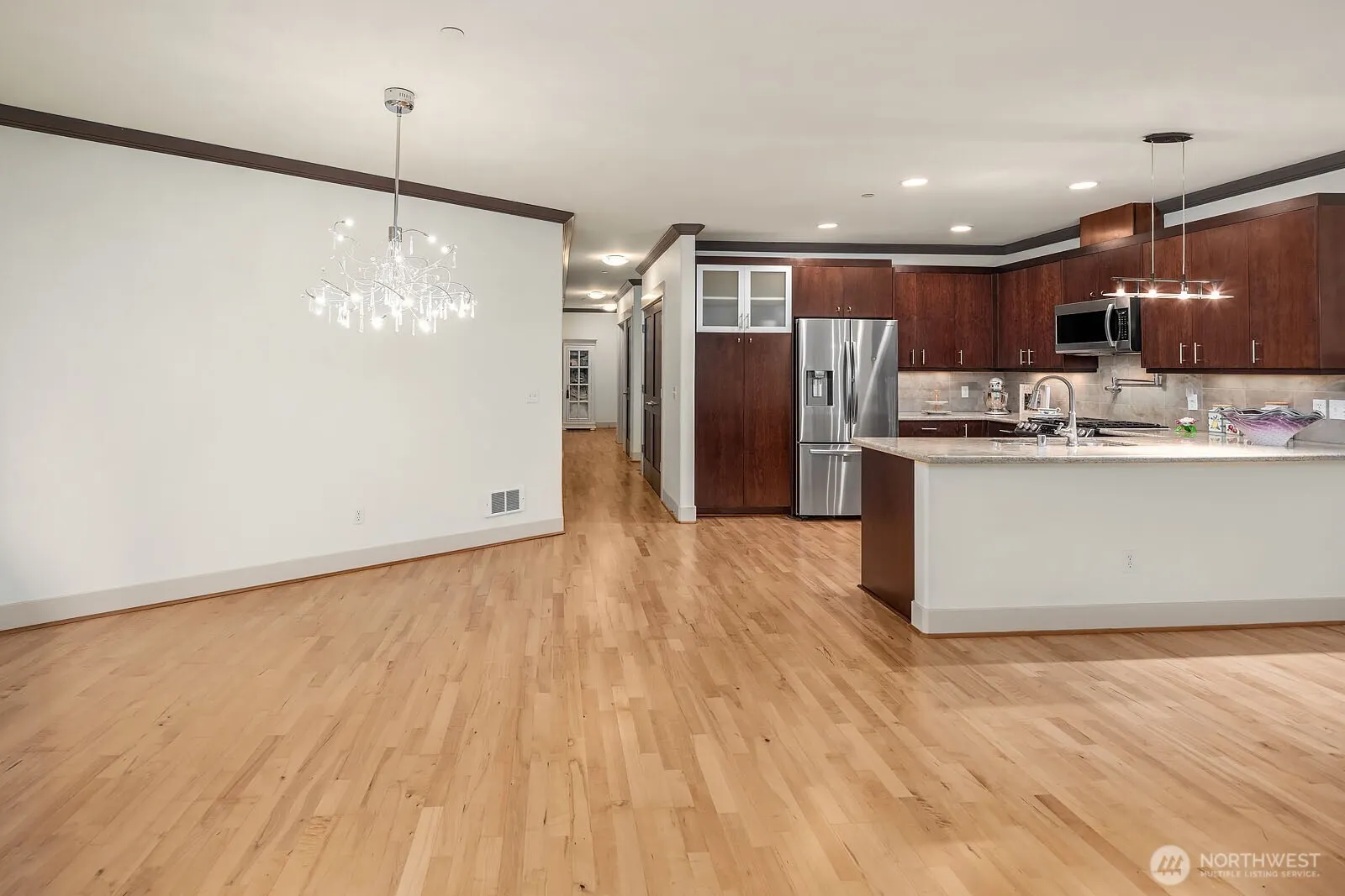 18609 SE Newport Way #408, Issaquah, WA 98027