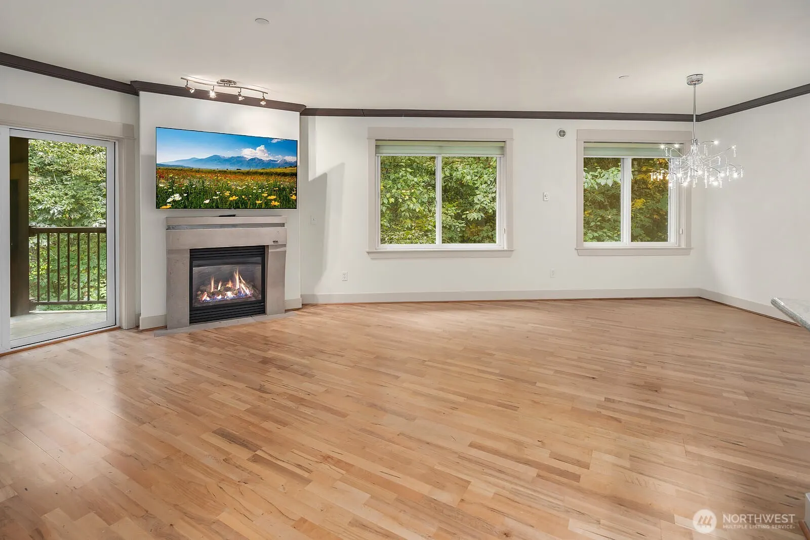 18609 SE Newport Way #408, Issaquah, WA 98027