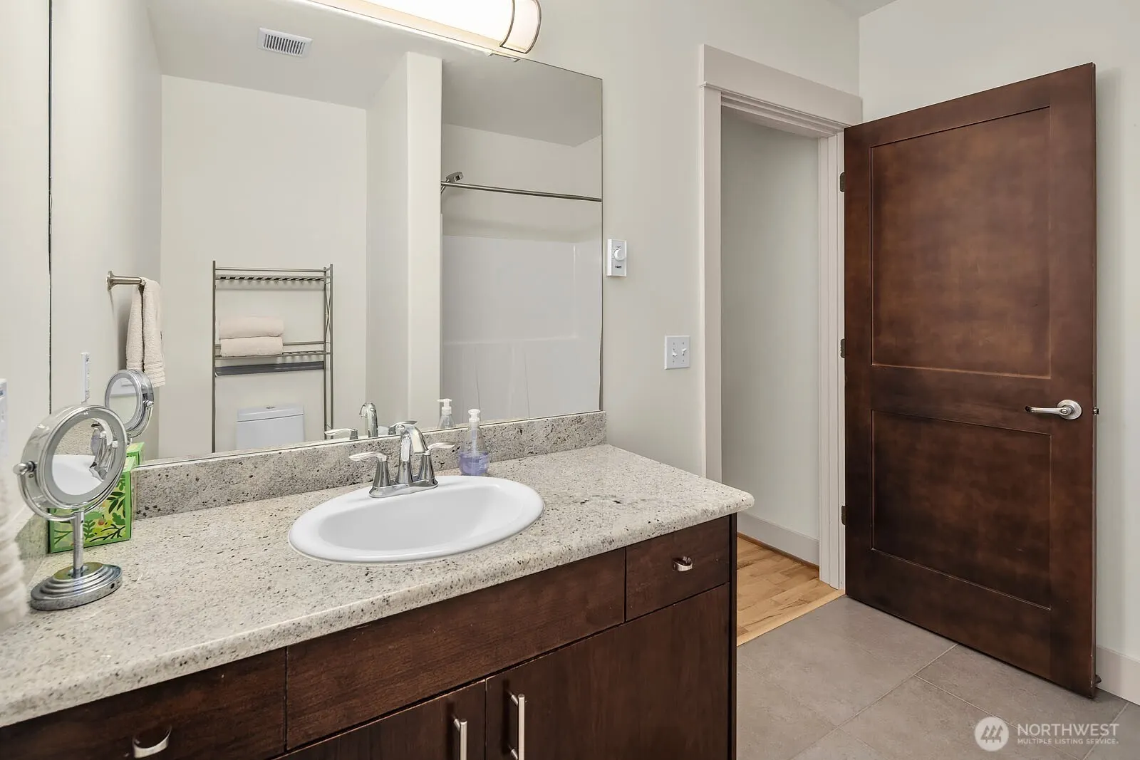 18609 SE Newport Way #408, Issaquah, WA 98027