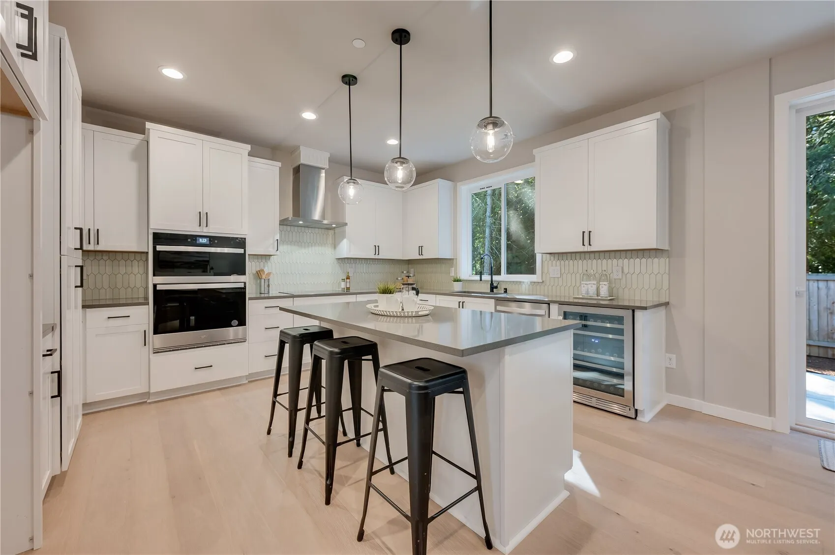 5842 186th Place SW, Lynnwood, WA 98037