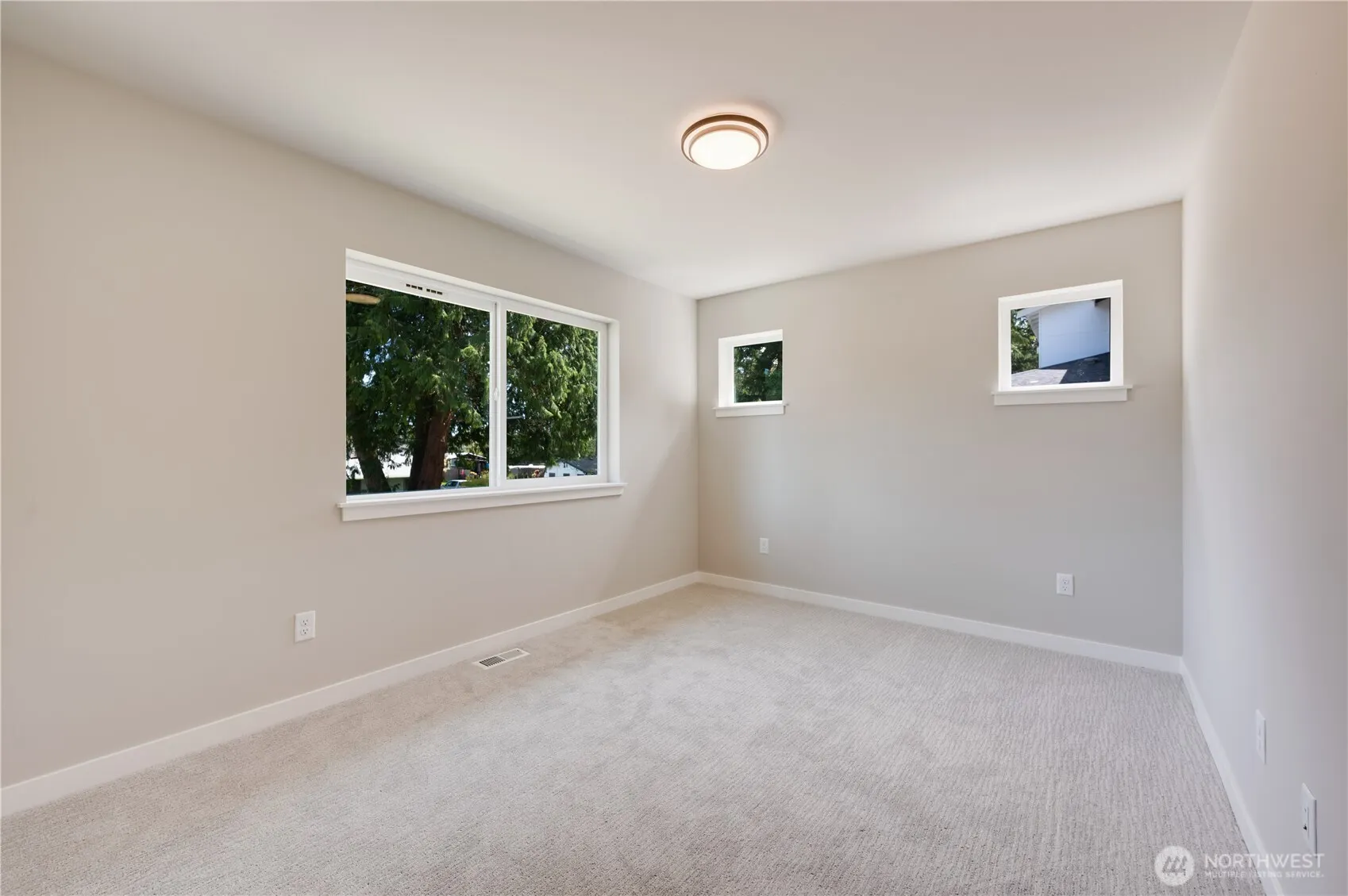 5842 186th Place SW, Lynnwood, WA 98037