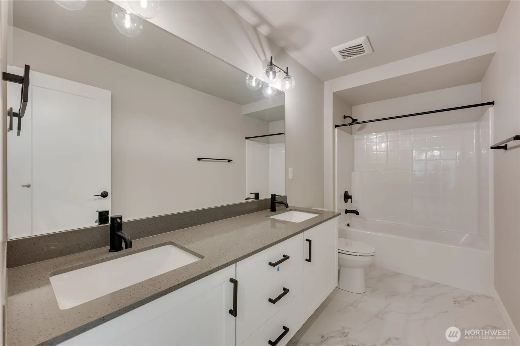 5842 186th Place SW, Lynnwood, WA 98037