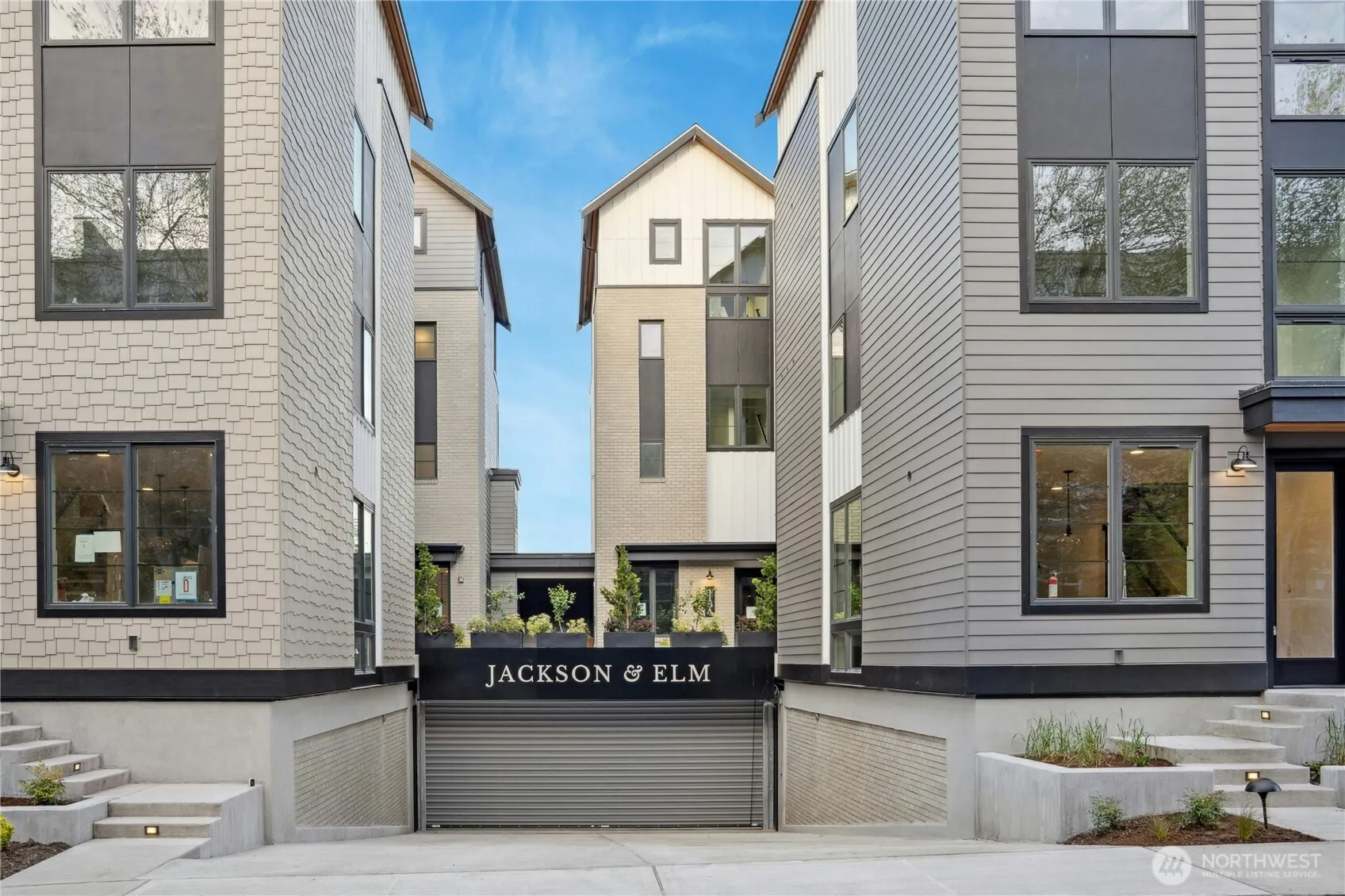110 B 2nd Street S, Kirkland, WA 98033