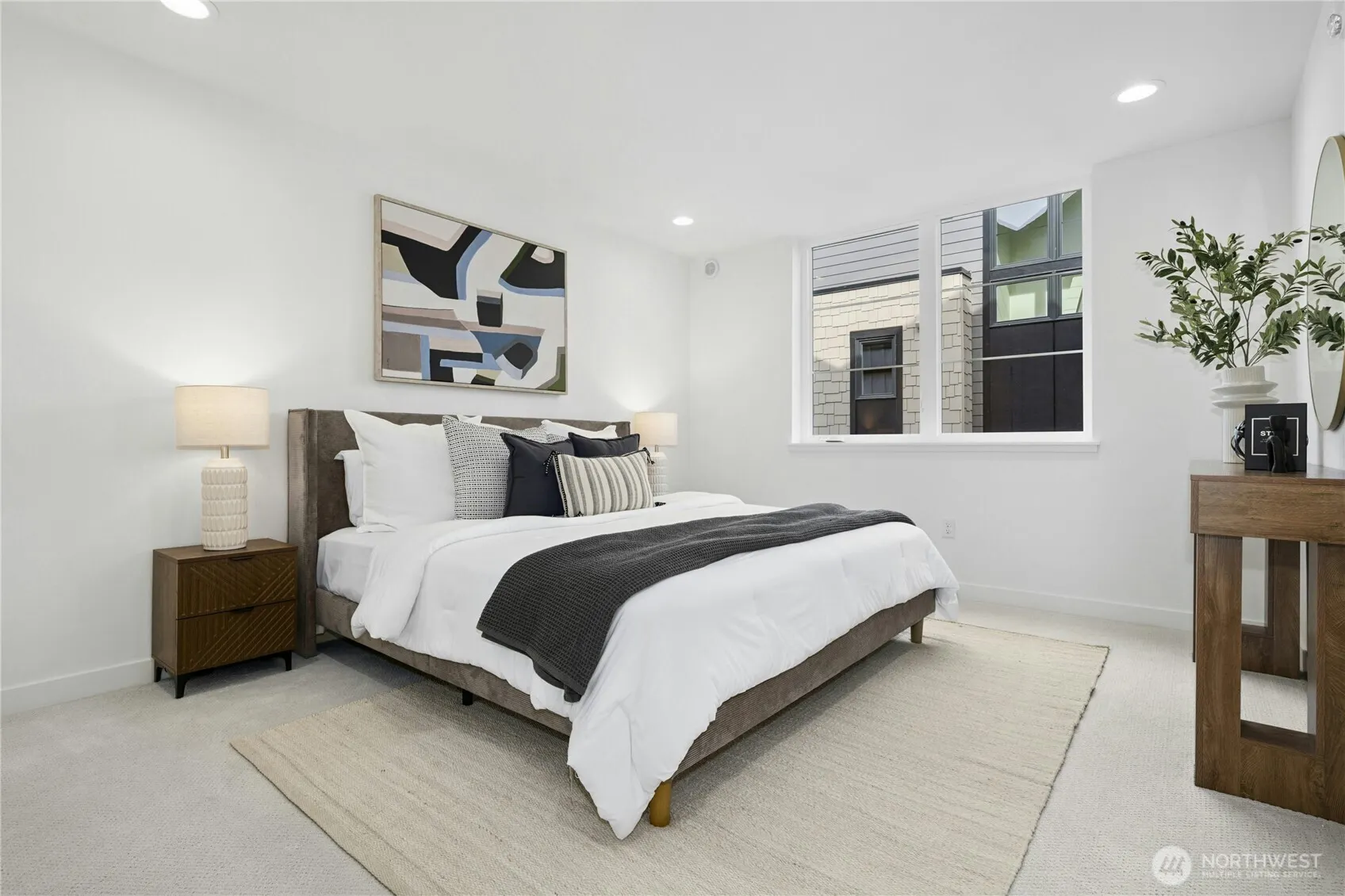 110 B 2nd Street S, Kirkland, WA 98033