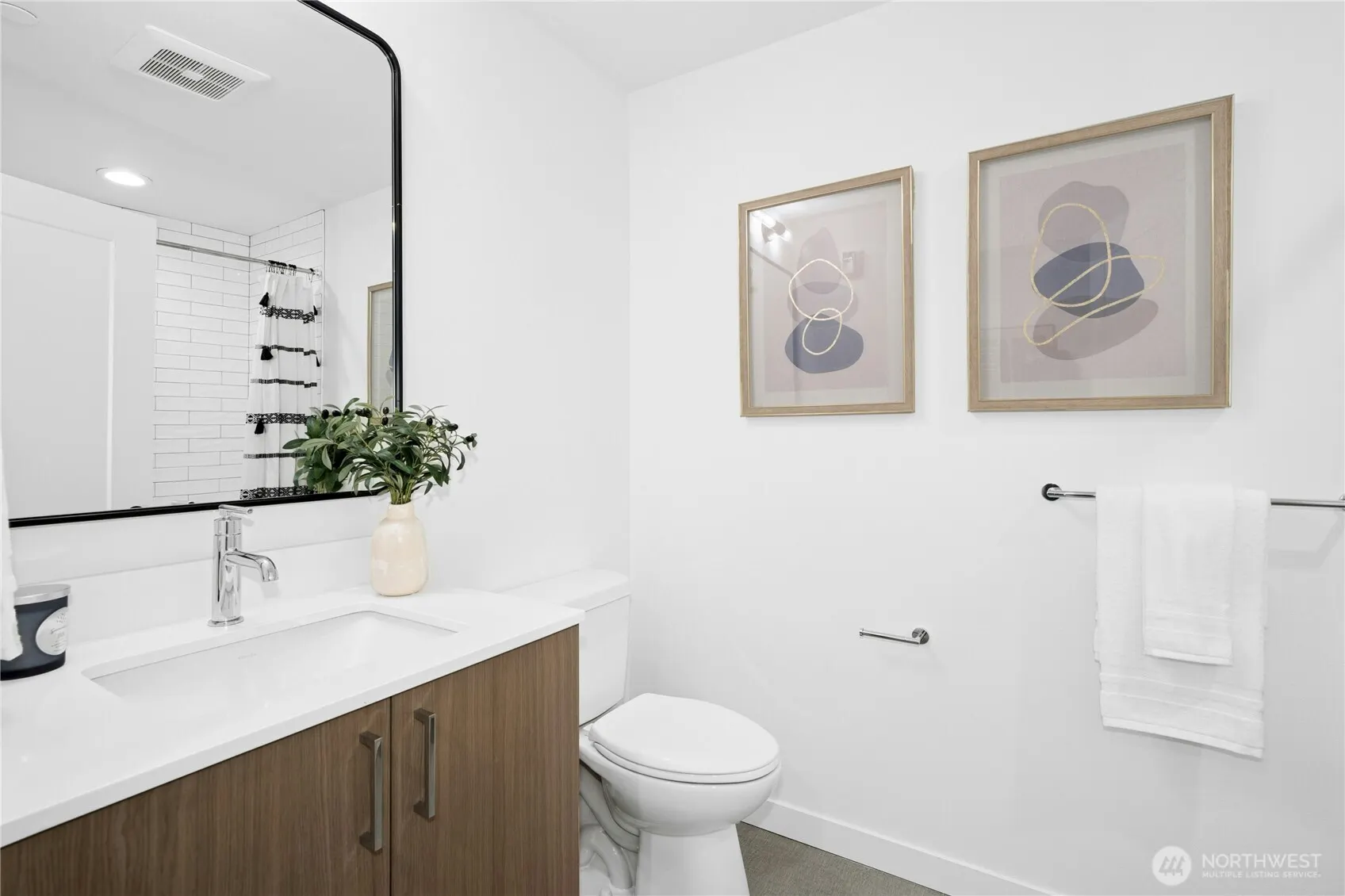 110 B 2nd Street S, Kirkland, WA 98033