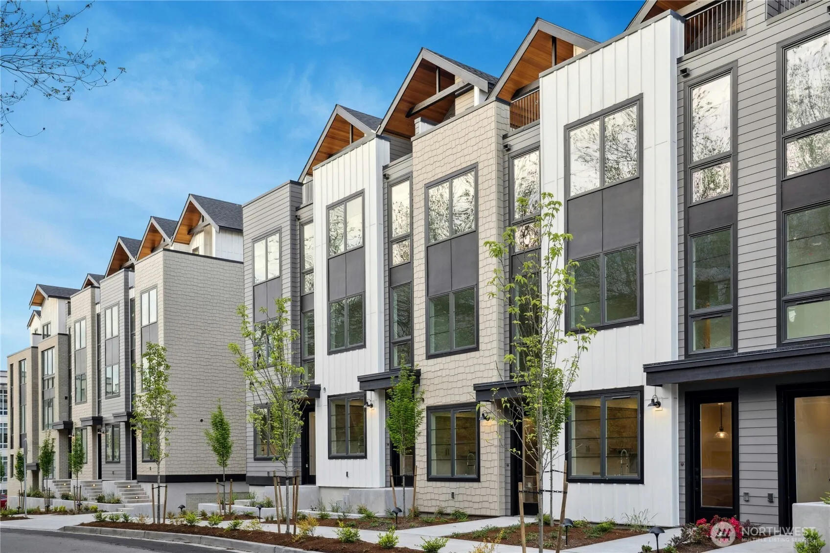 110 B 2nd Street S, Kirkland, WA 98033