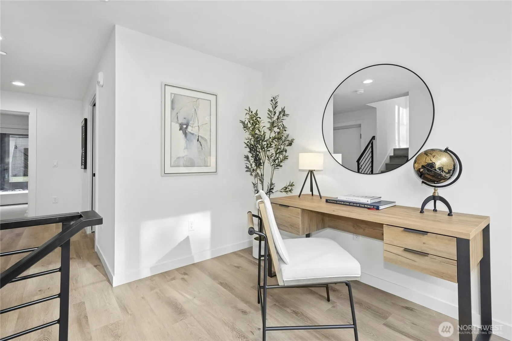 110 B 2nd Street S, Kirkland, WA 98033