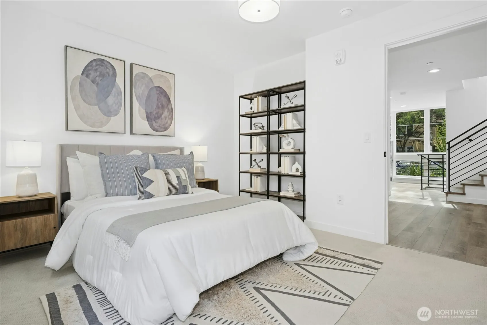 110 B 2nd Street S, Kirkland, WA 98033