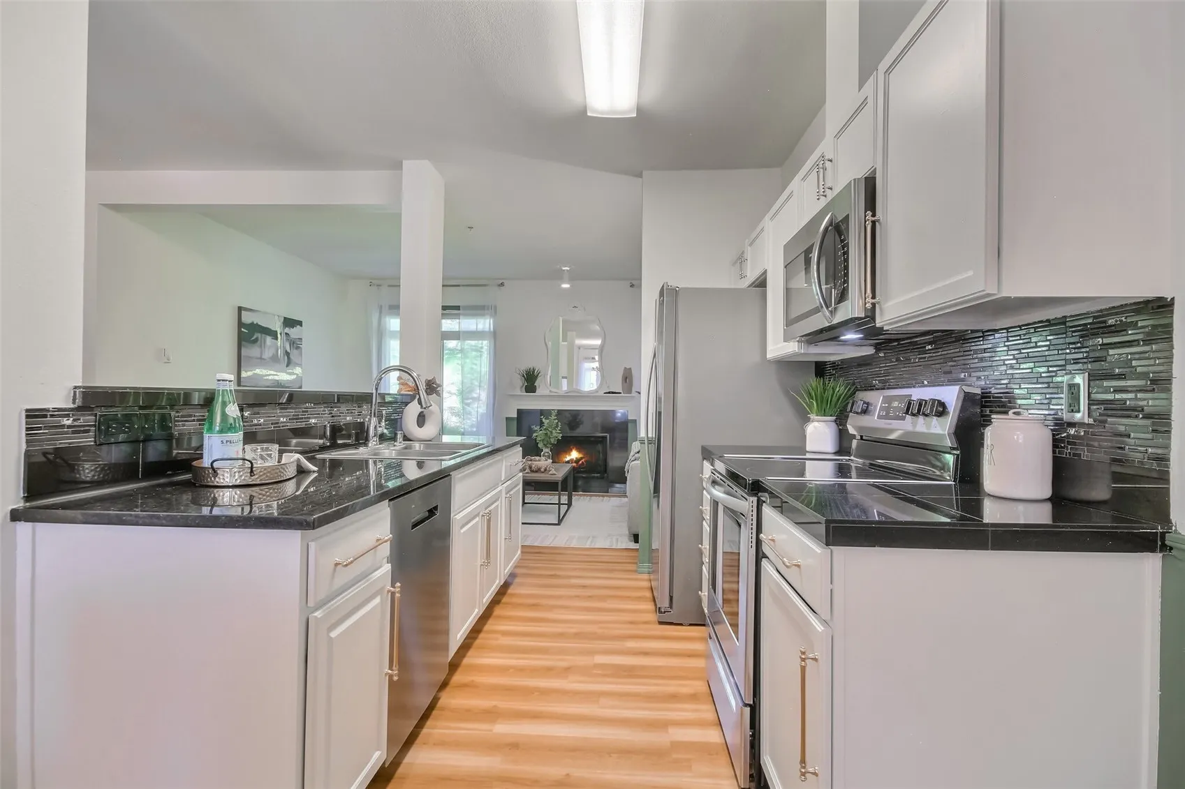 14816 29th Avenue W #B102, Lynnwood, WA 98087