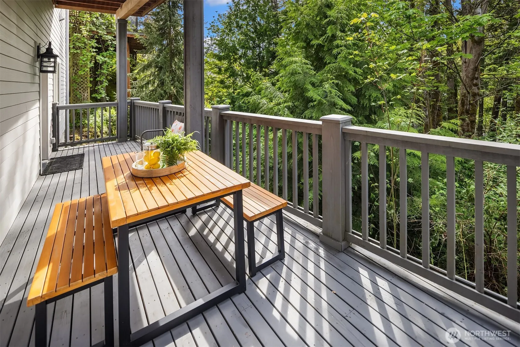 1977 16th Court NE, Issaquah, WA 98029
