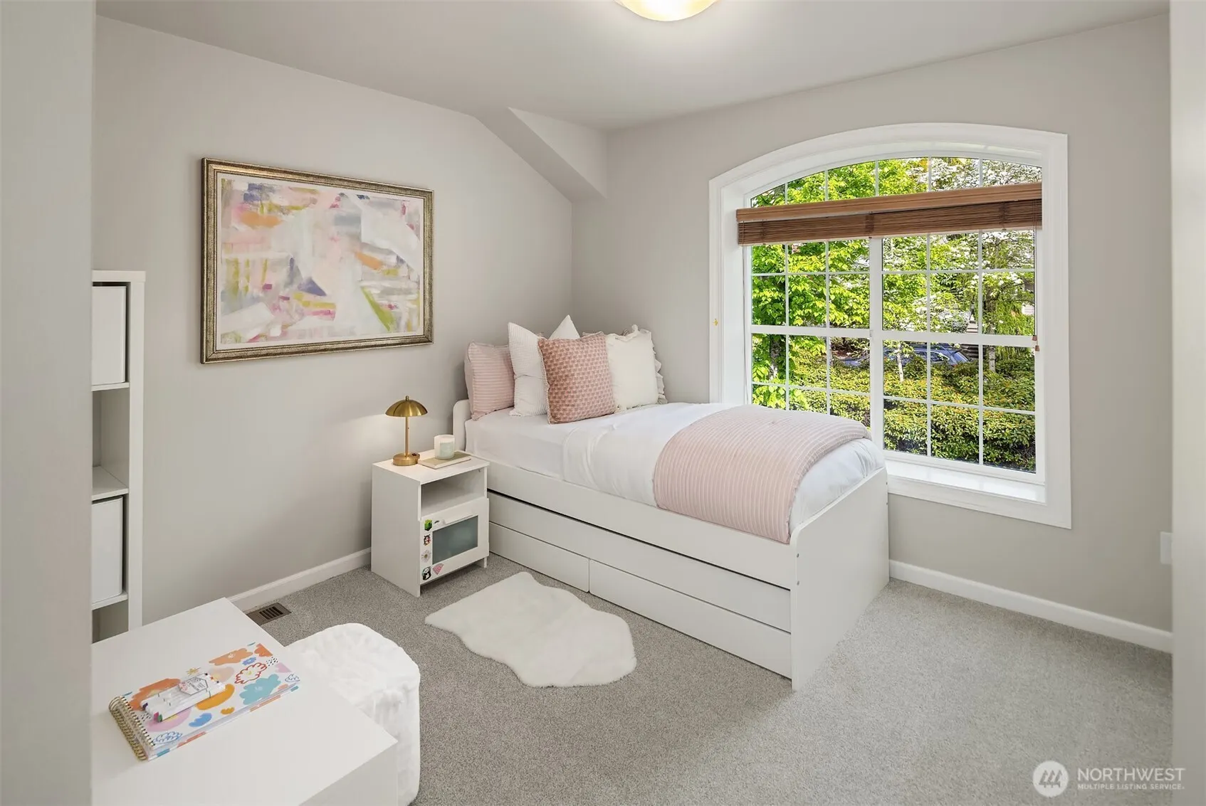 1977 16th Court NE, Issaquah, WA 98029