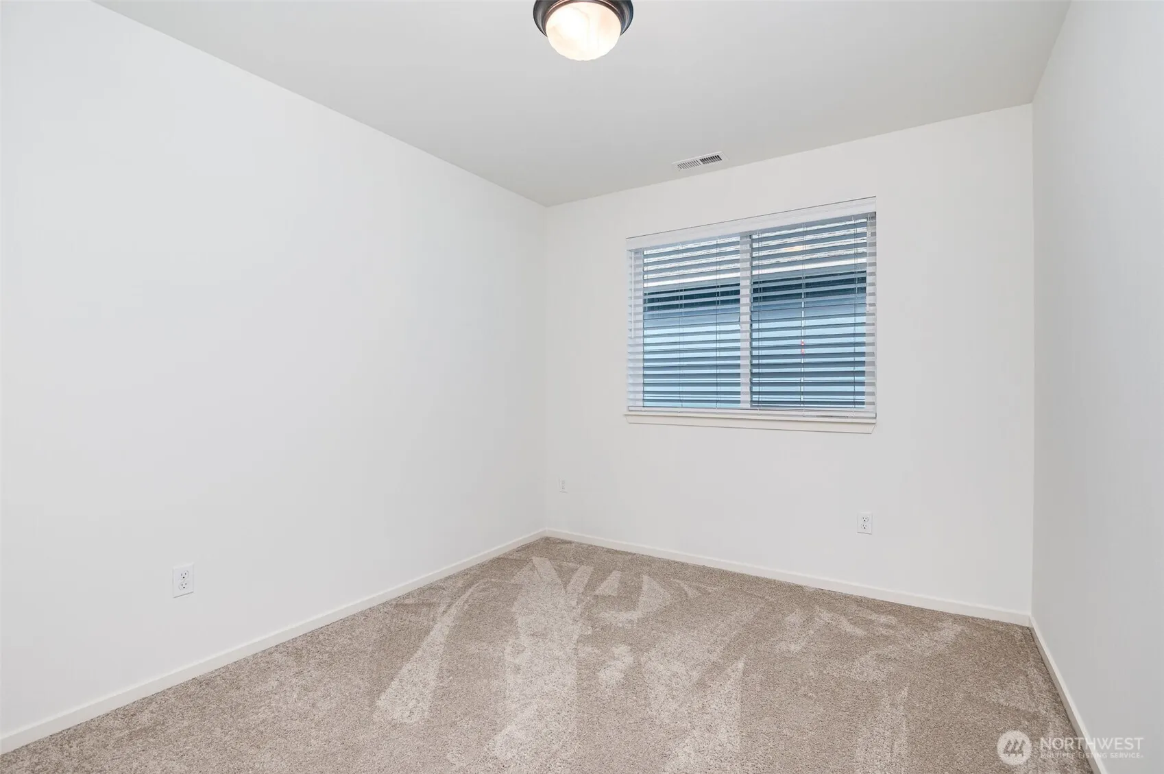 114 160th Place SW, Lynnwood, WA 98087