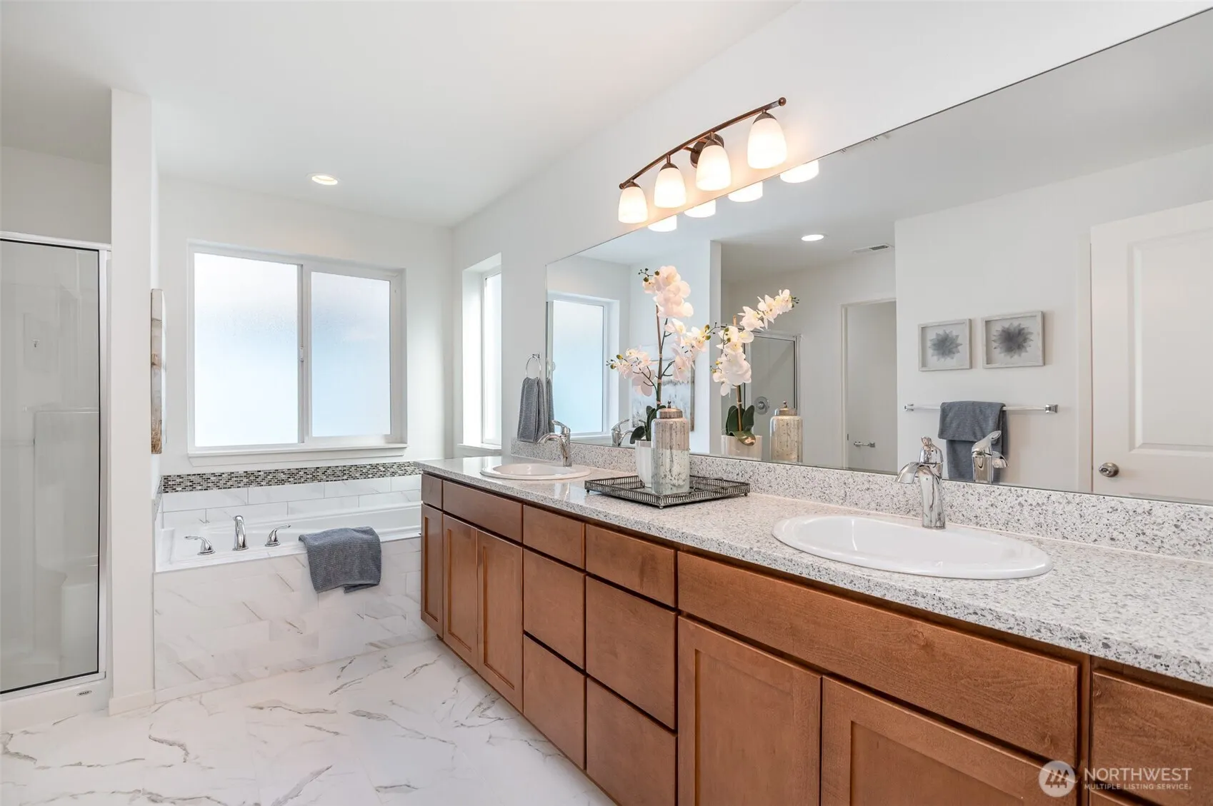 114 160th Place SW, Lynnwood, WA 98087