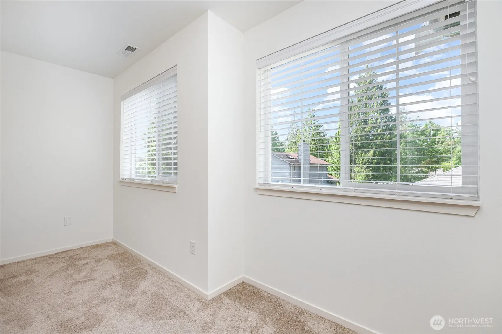 114 160th Place SW, Lynnwood, WA 98087