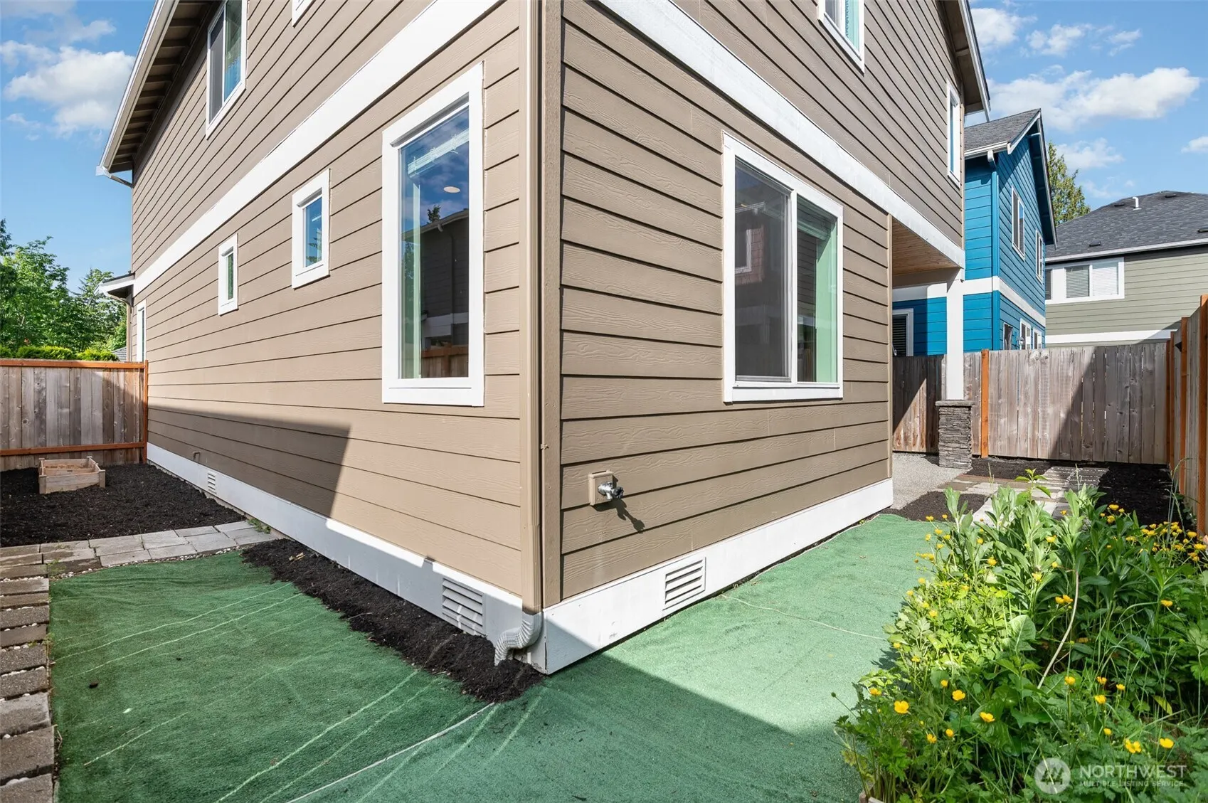 114 160th Place SW, Lynnwood, WA 98087
