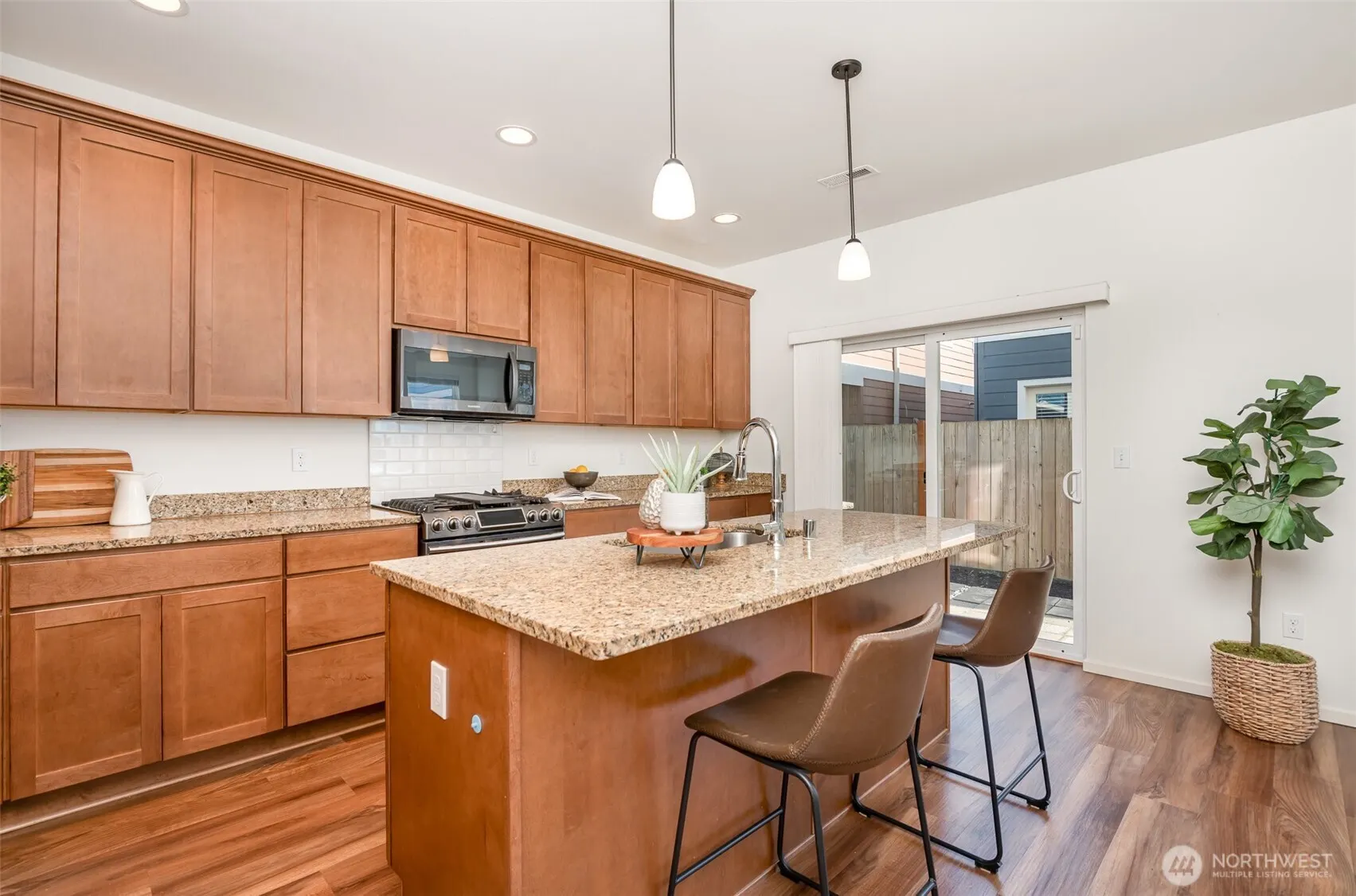 114 160th Place SW, Lynnwood, WA 98087