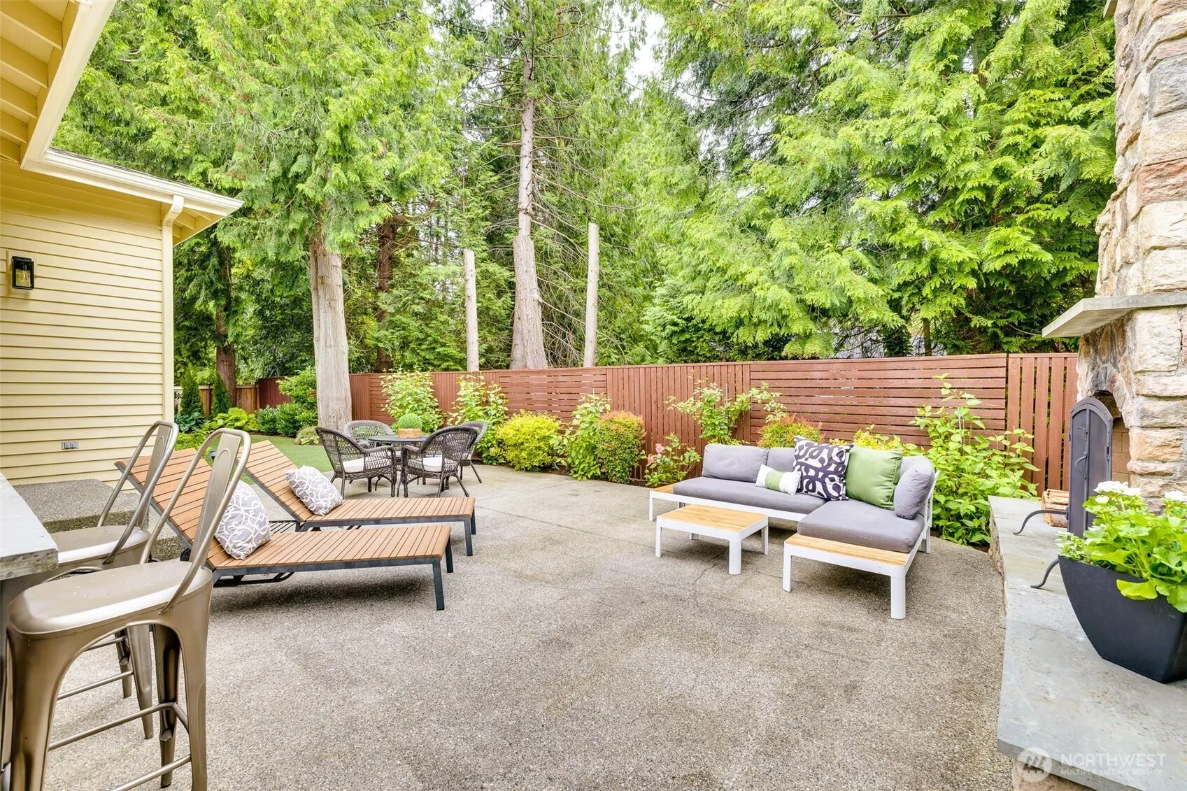 2728 206th Terrace NE, Sammamish, WA 98074