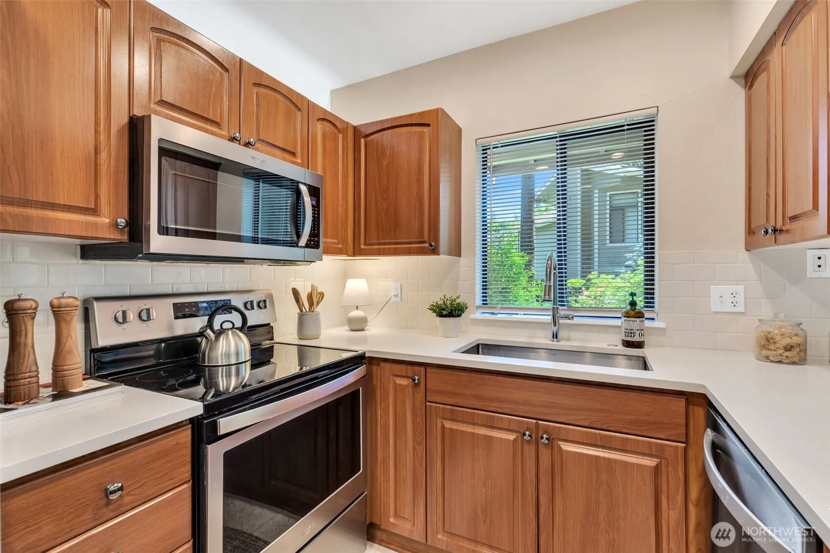 9009 Avondale Road NE #D107, Redmond, WA 98052