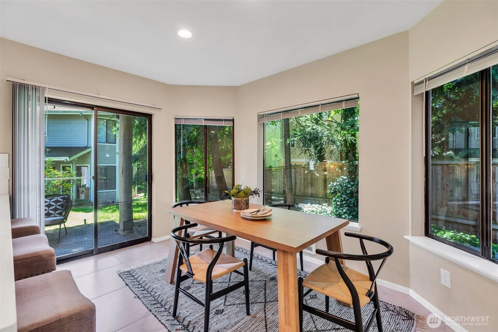 9009 Avondale Road NE #D107, Redmond, WA 98052