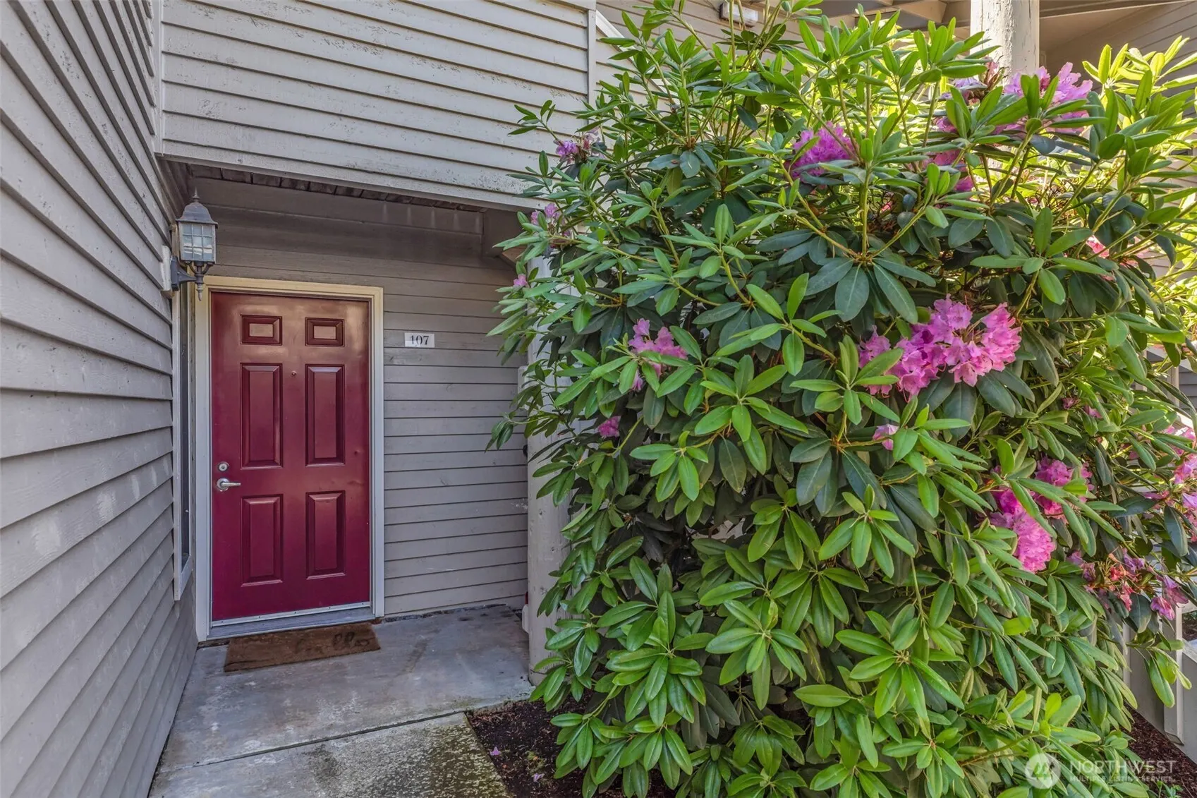 9009 Avondale Road NE #D107, Redmond, WA 98052