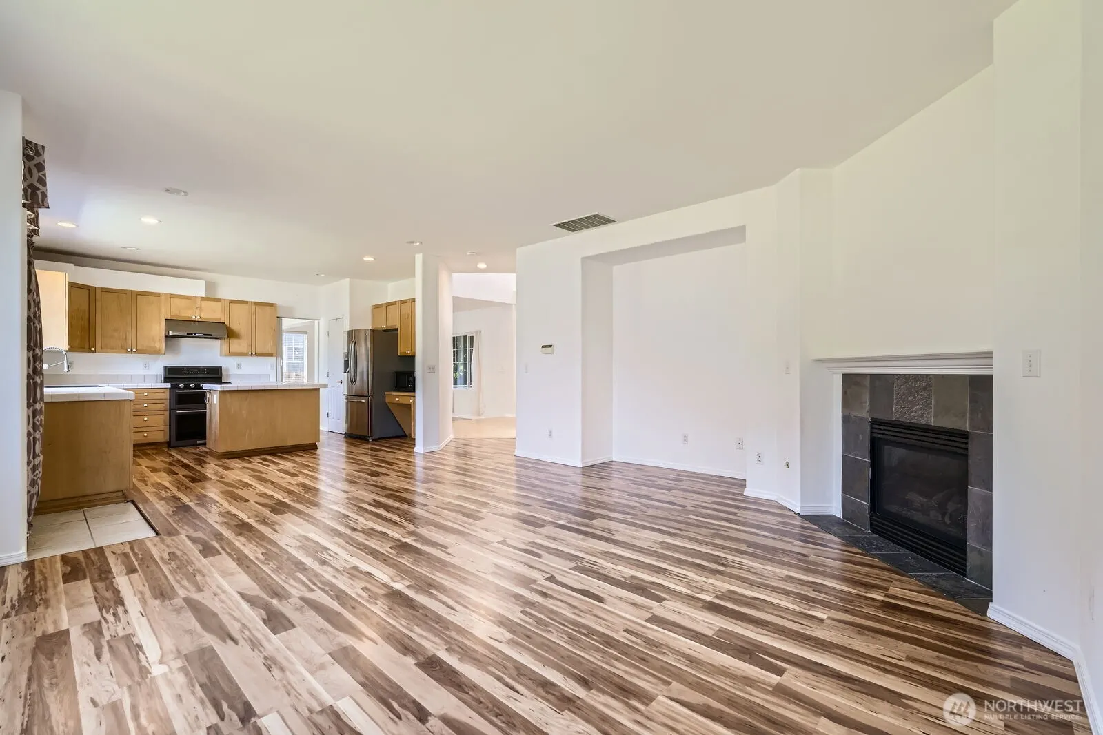 24036 SE 10th Court , Sammamish, WA 98075