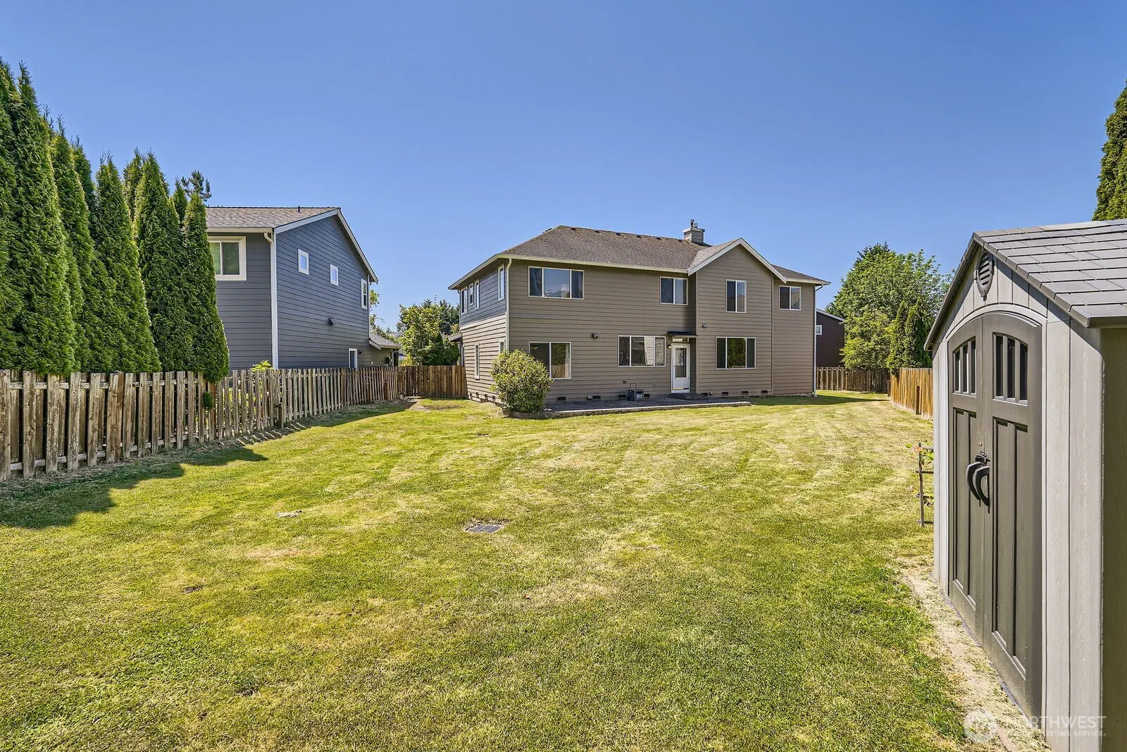 24036 SE 10th Court , Sammamish, WA 98075