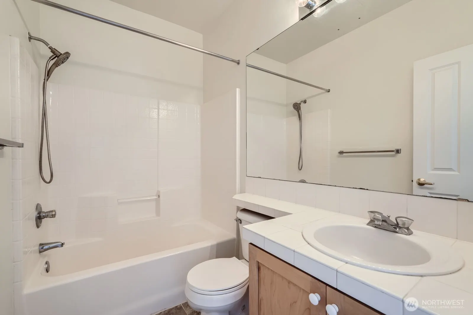 24036 SE 10th Court , Sammamish, WA 98075