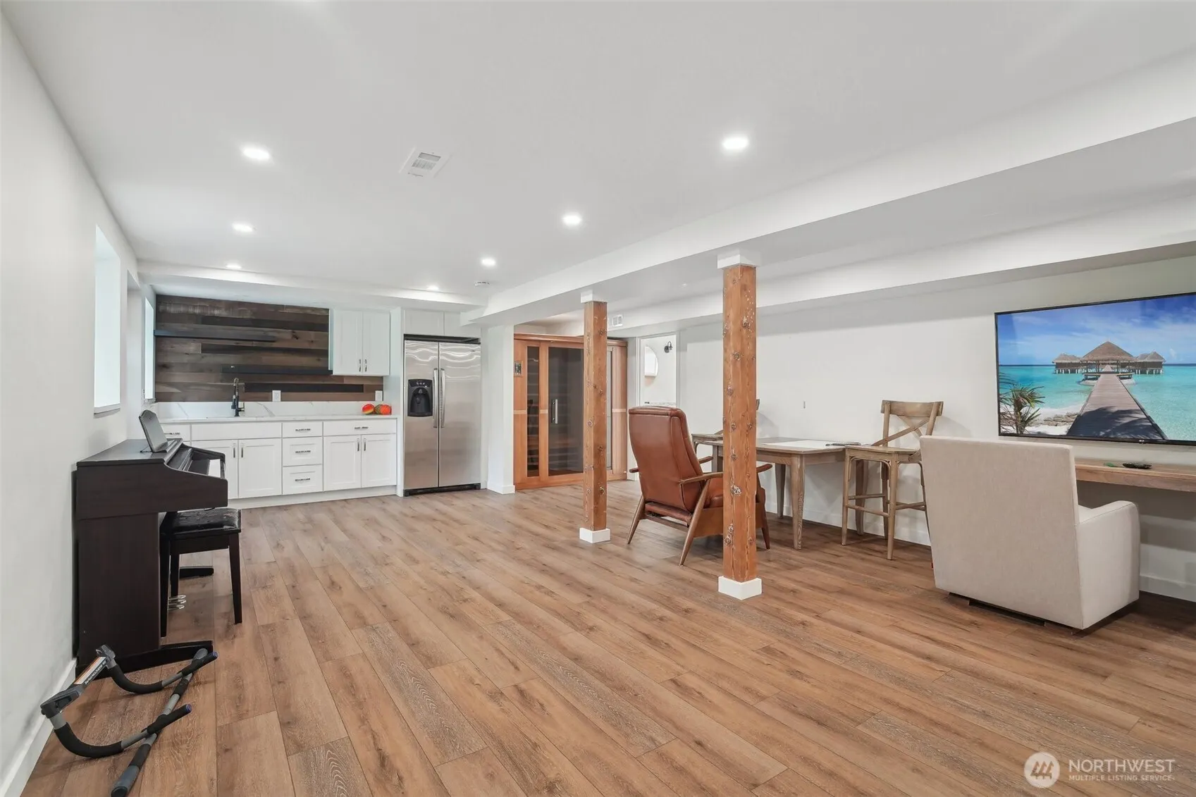 18725 NE 128th Way , Redmond, WA 98052