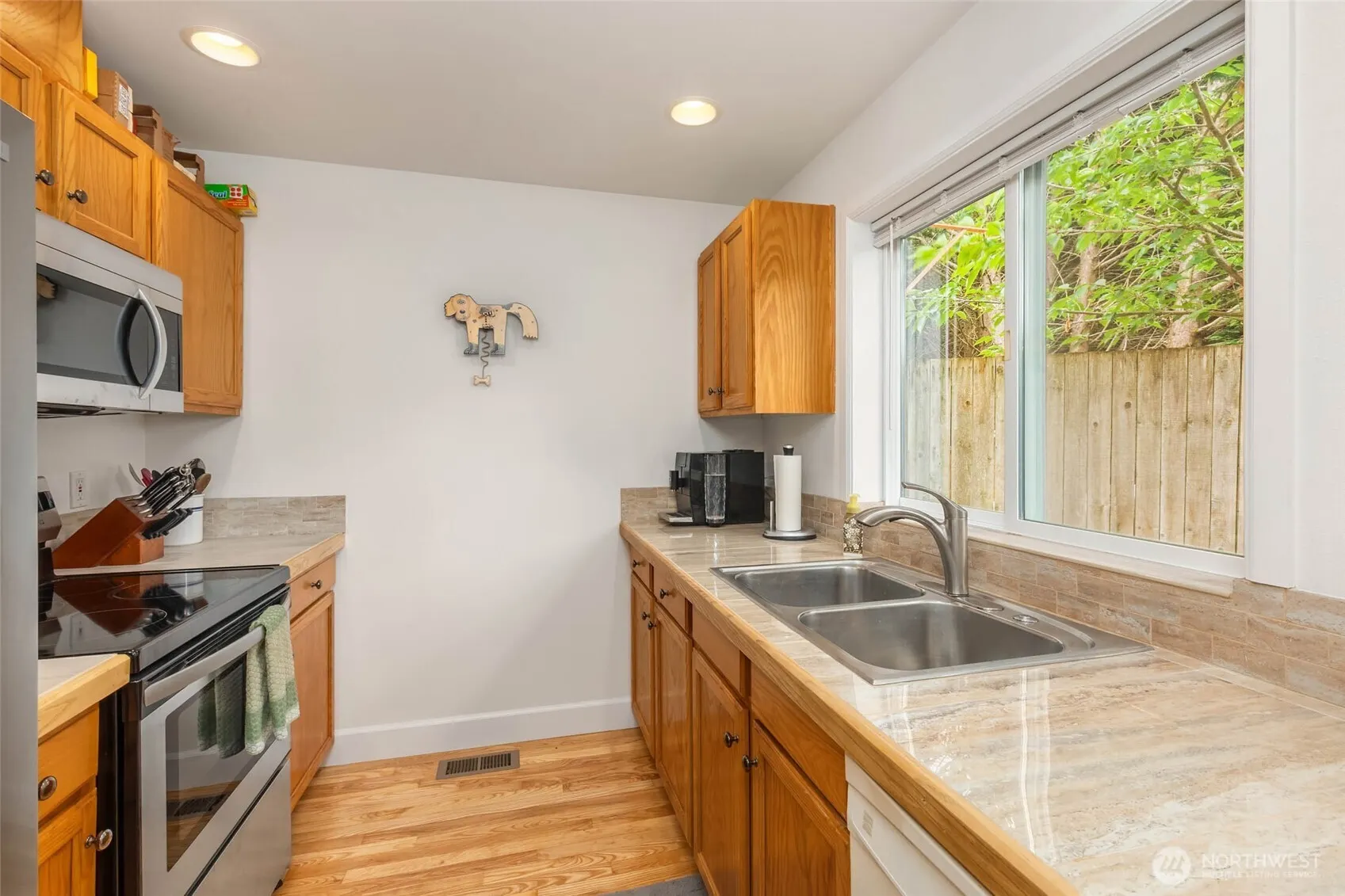 16375 NE 44th Court , Redmond, WA 98052