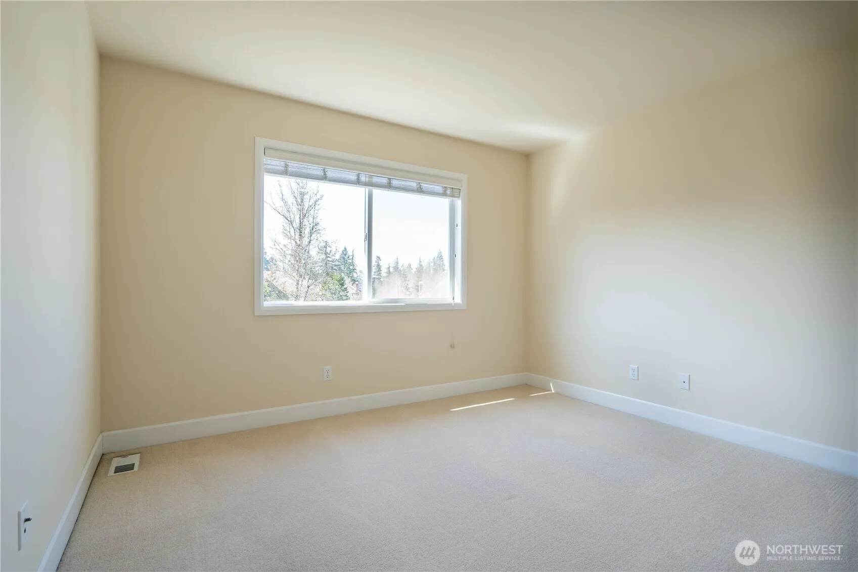 23829 SE 2nd Place , Sammamish, WA 98074