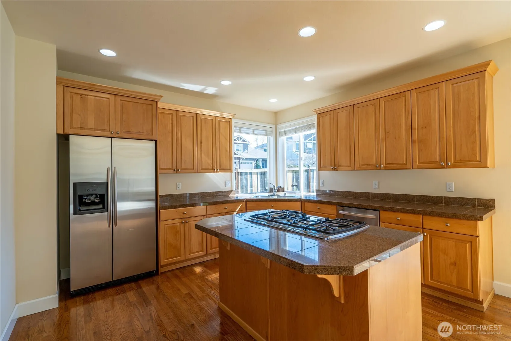 23829 SE 2nd Place , Sammamish, WA 98074