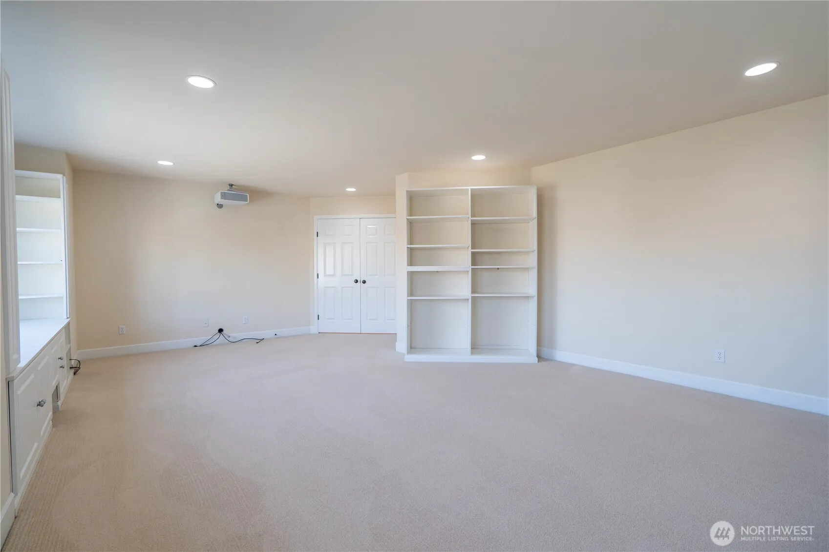 23829 SE 2nd Place , Sammamish, WA 98074