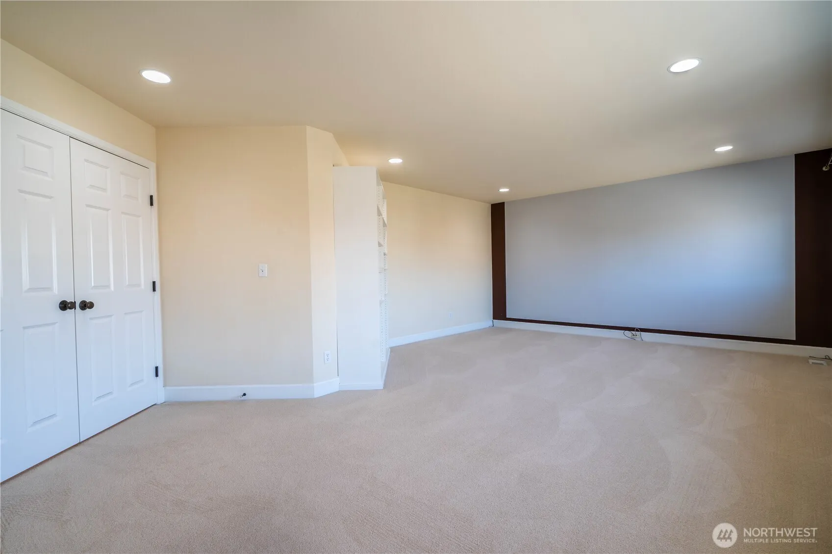 23829 SE 2nd Place , Sammamish, WA 98074