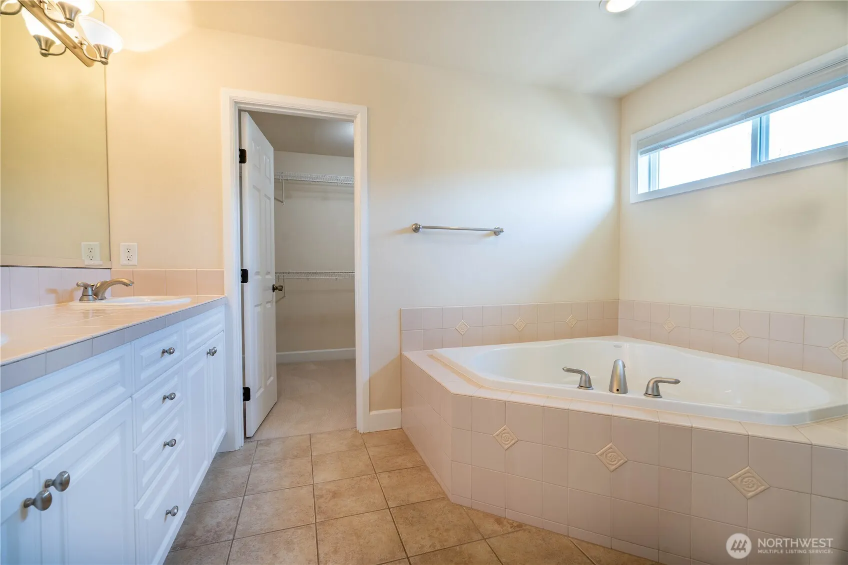 23829 SE 2nd Place , Sammamish, WA 98074