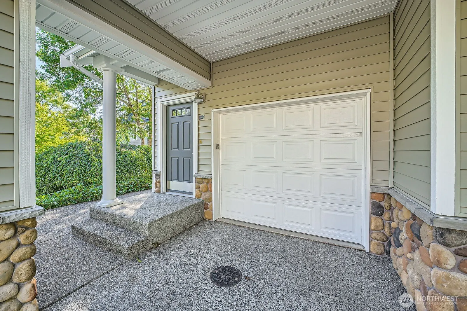 1855 Trossachs Boulevard SE #1404, Sammamish, WA 98075