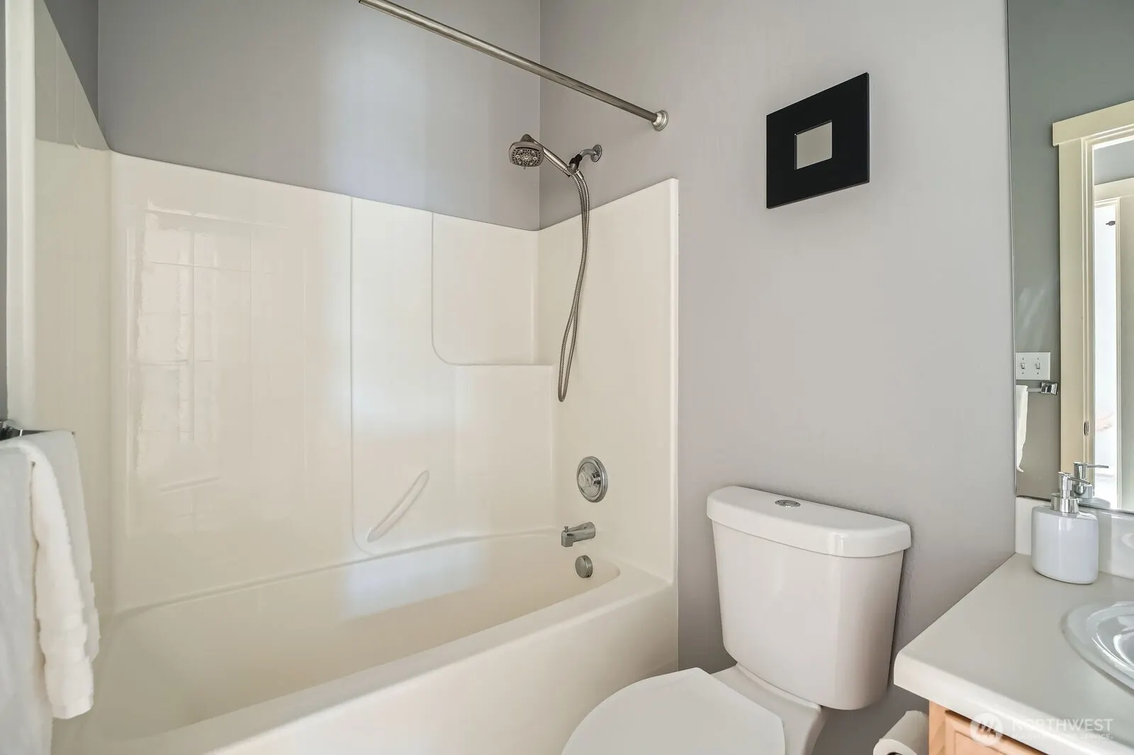 1855 Trossachs Boulevard SE #1404, Sammamish, WA 98075