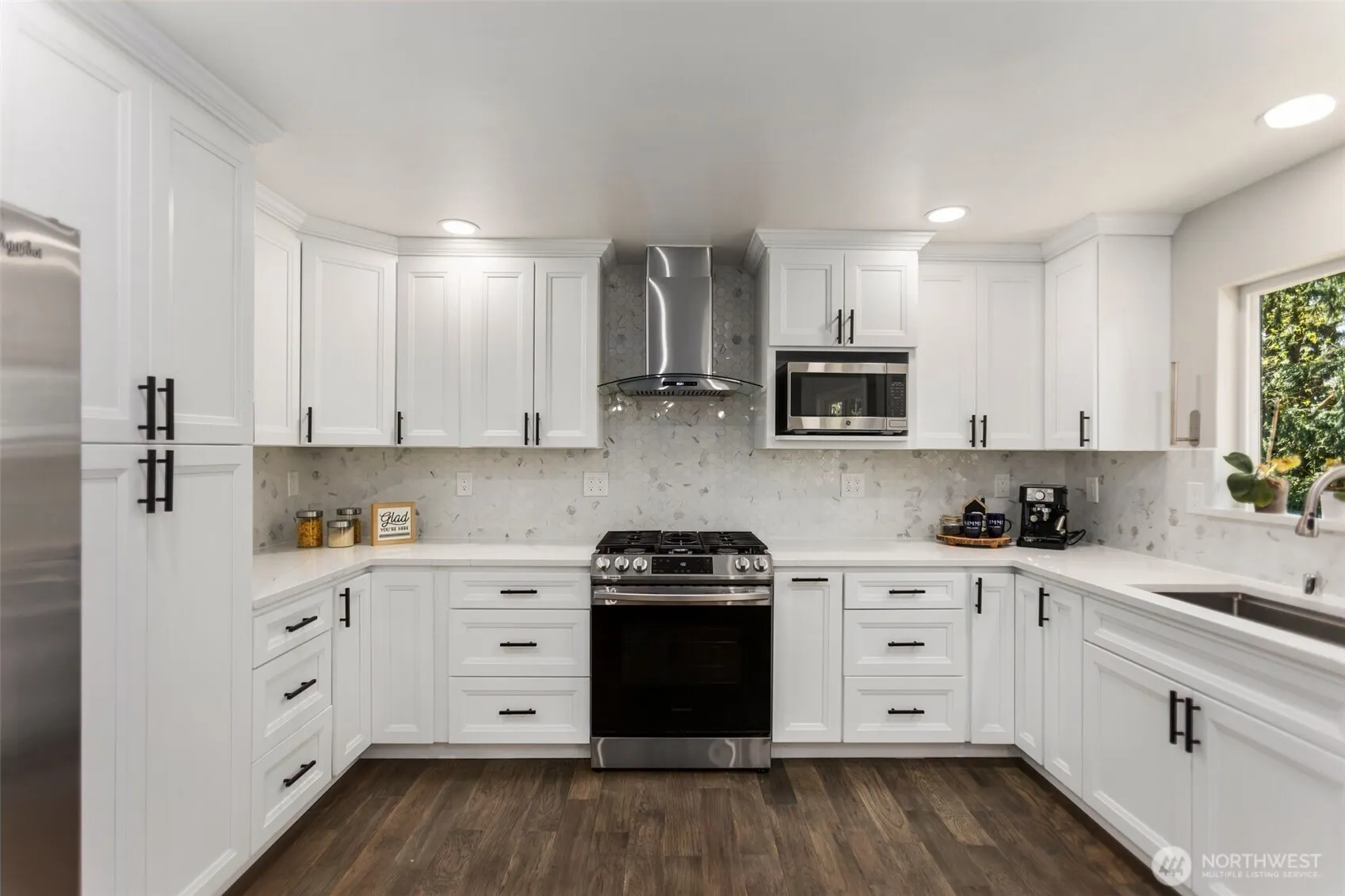 1525 218th Place NE, Sammamish, WA 98074