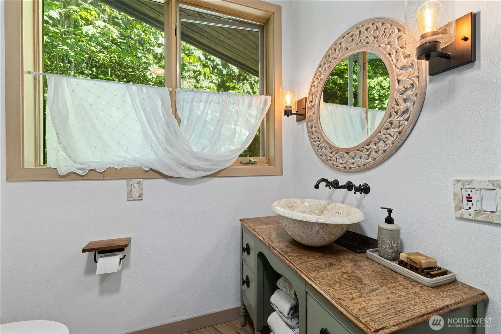 11700 198th Avenue SE, Issaquah, WA 98027