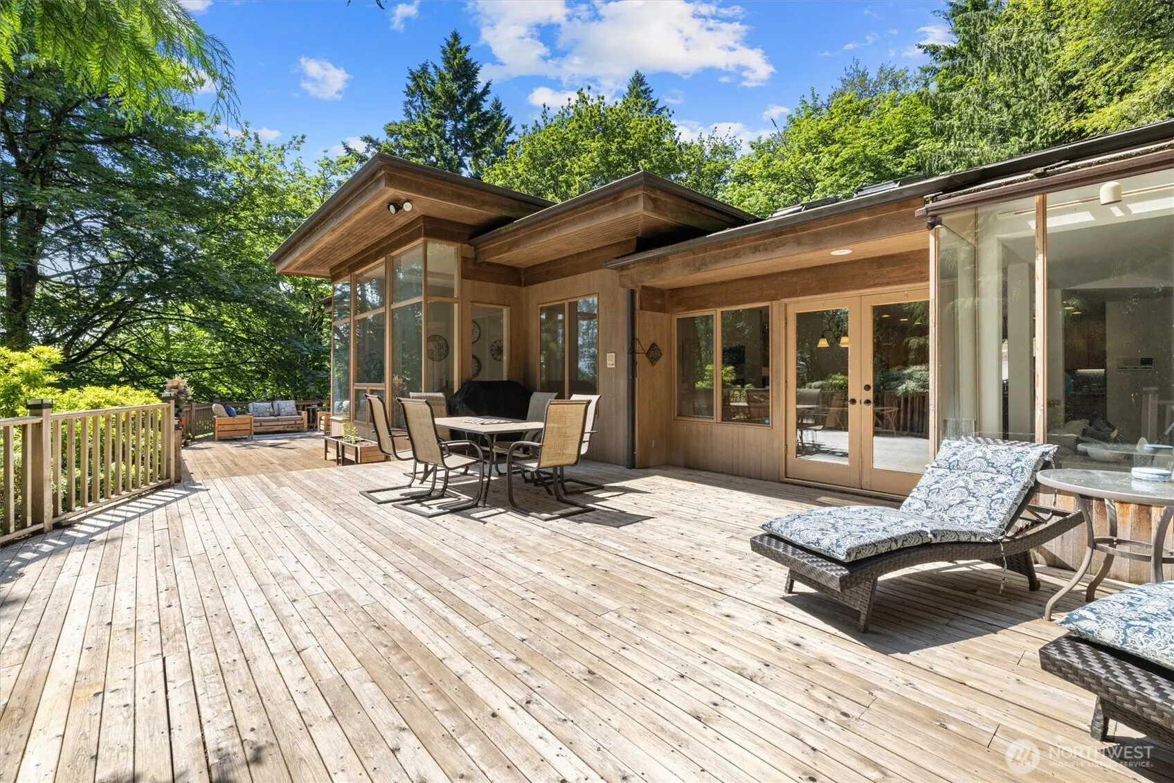 11700 198th Avenue SE, Issaquah, WA 98027