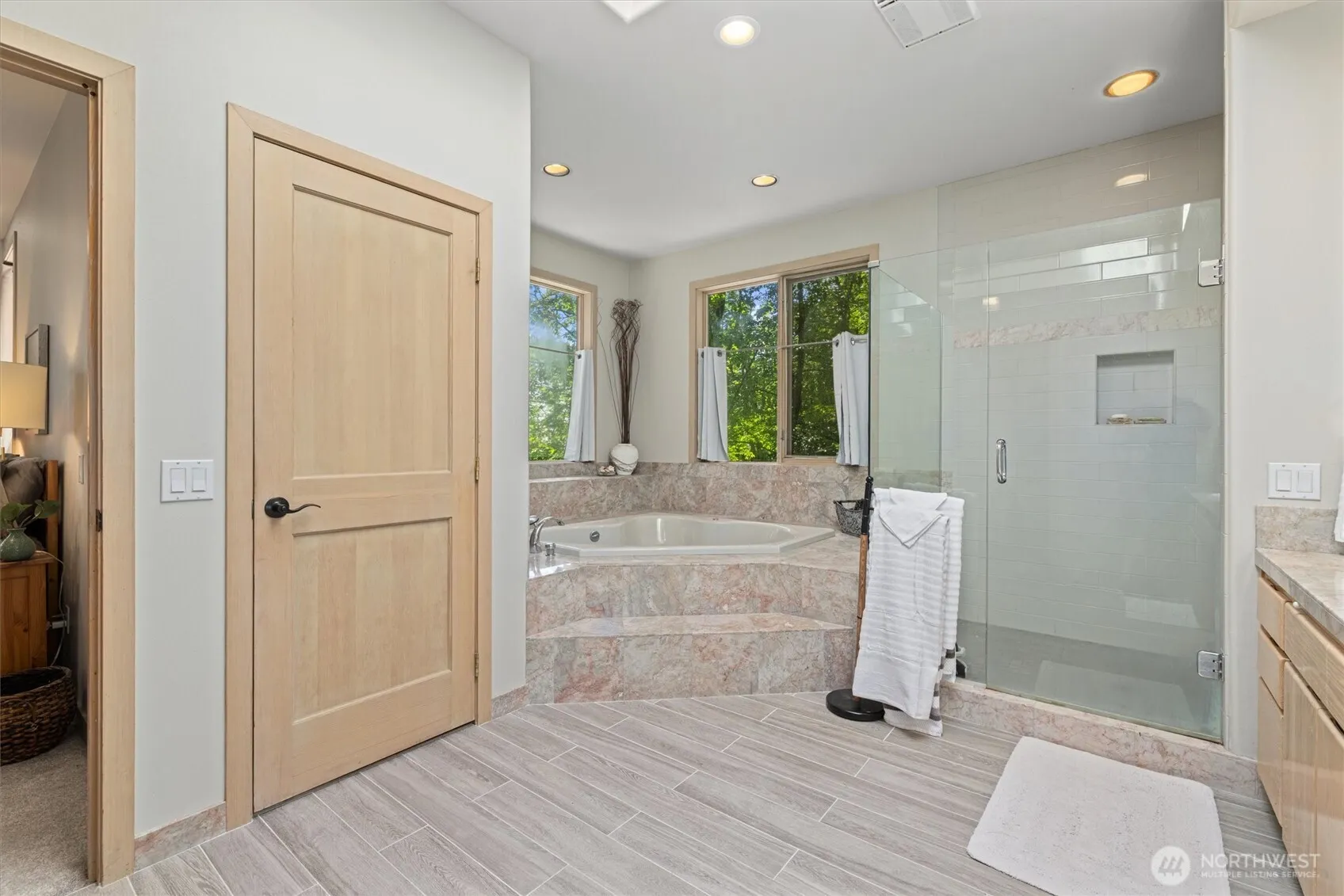 11700 198th Avenue SE, Issaquah, WA 98027