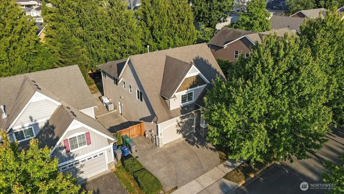 11526 160th Court NE, Redmond, WA 98052-2635