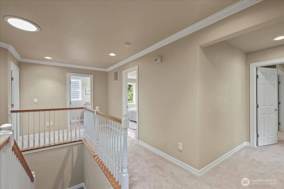 11526 160th Court NE, Redmond, WA 98052-2635