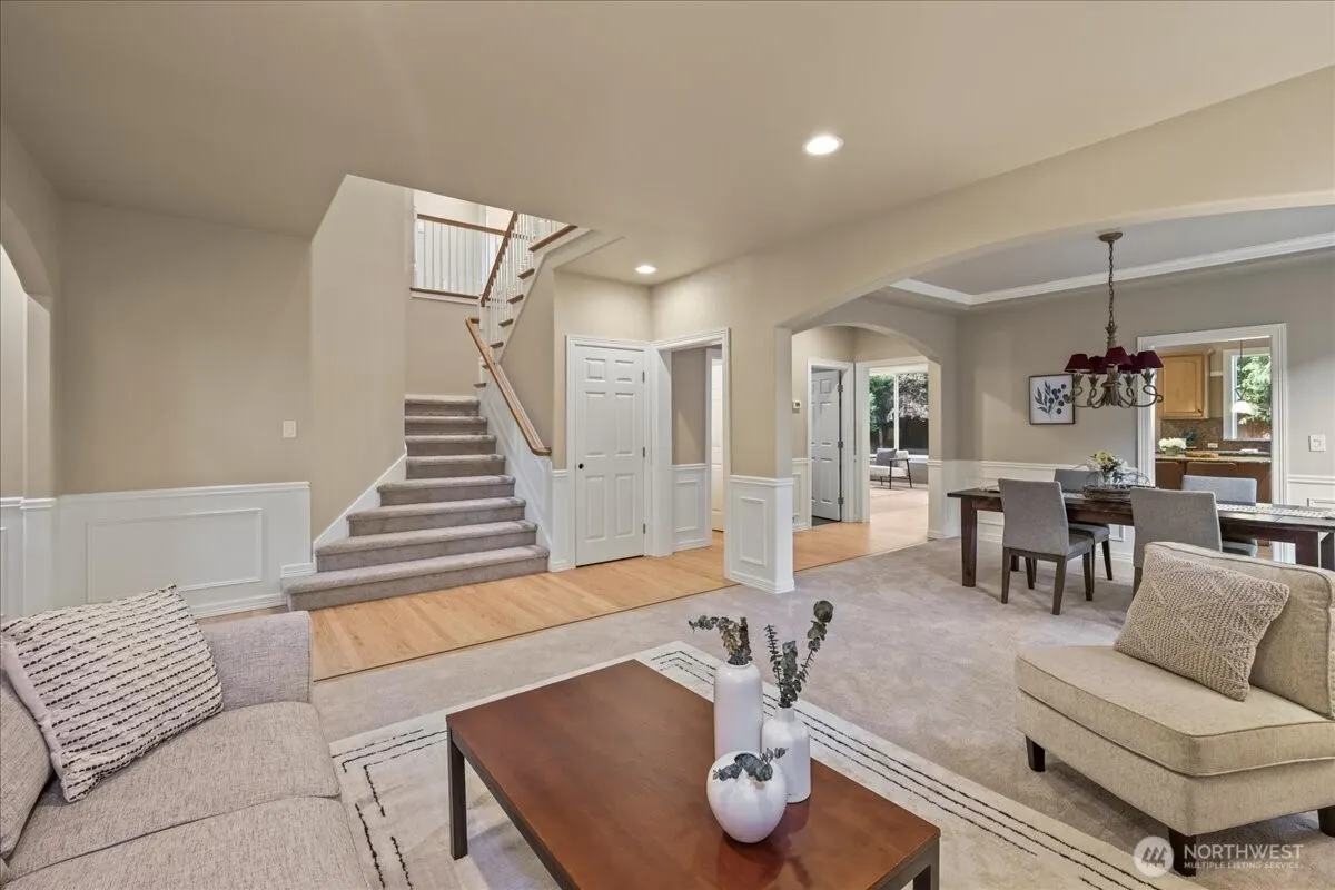 11526 160th Court NE, Redmond, WA 98052-2635