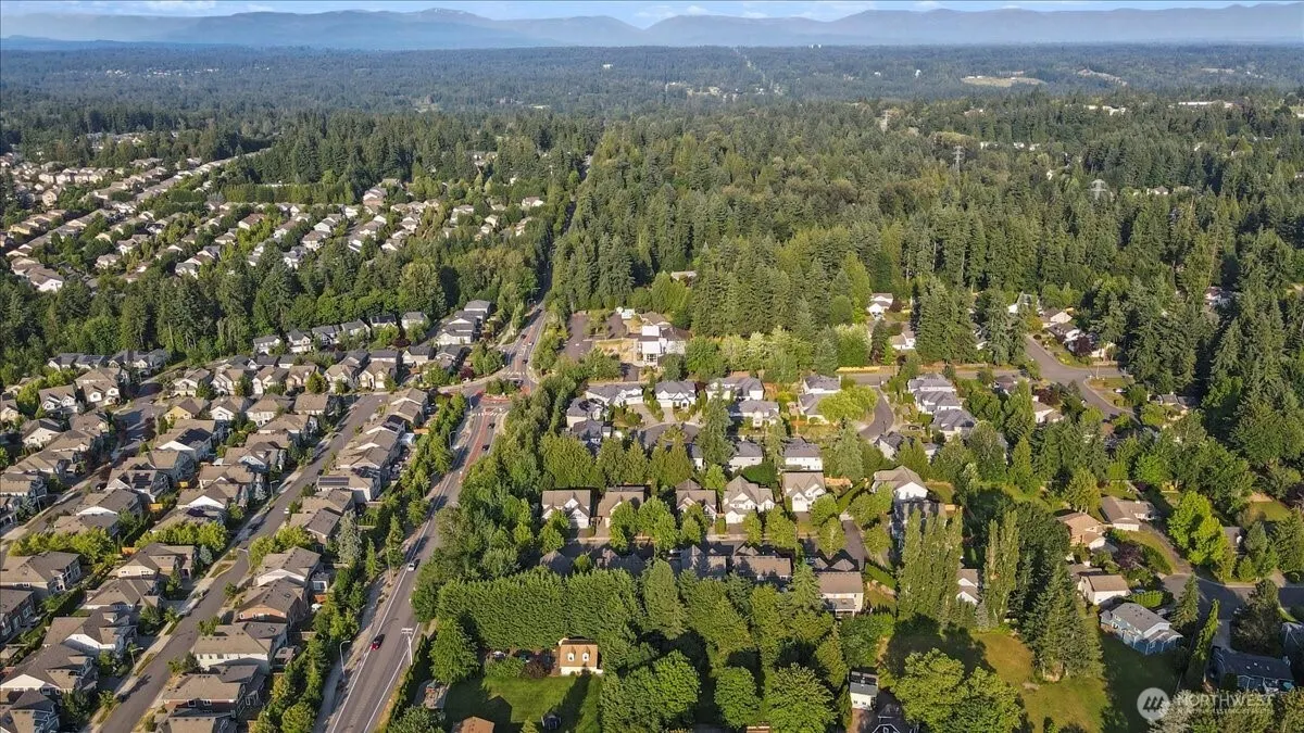 11526 160th Court NE, Redmond, WA 98052-2635