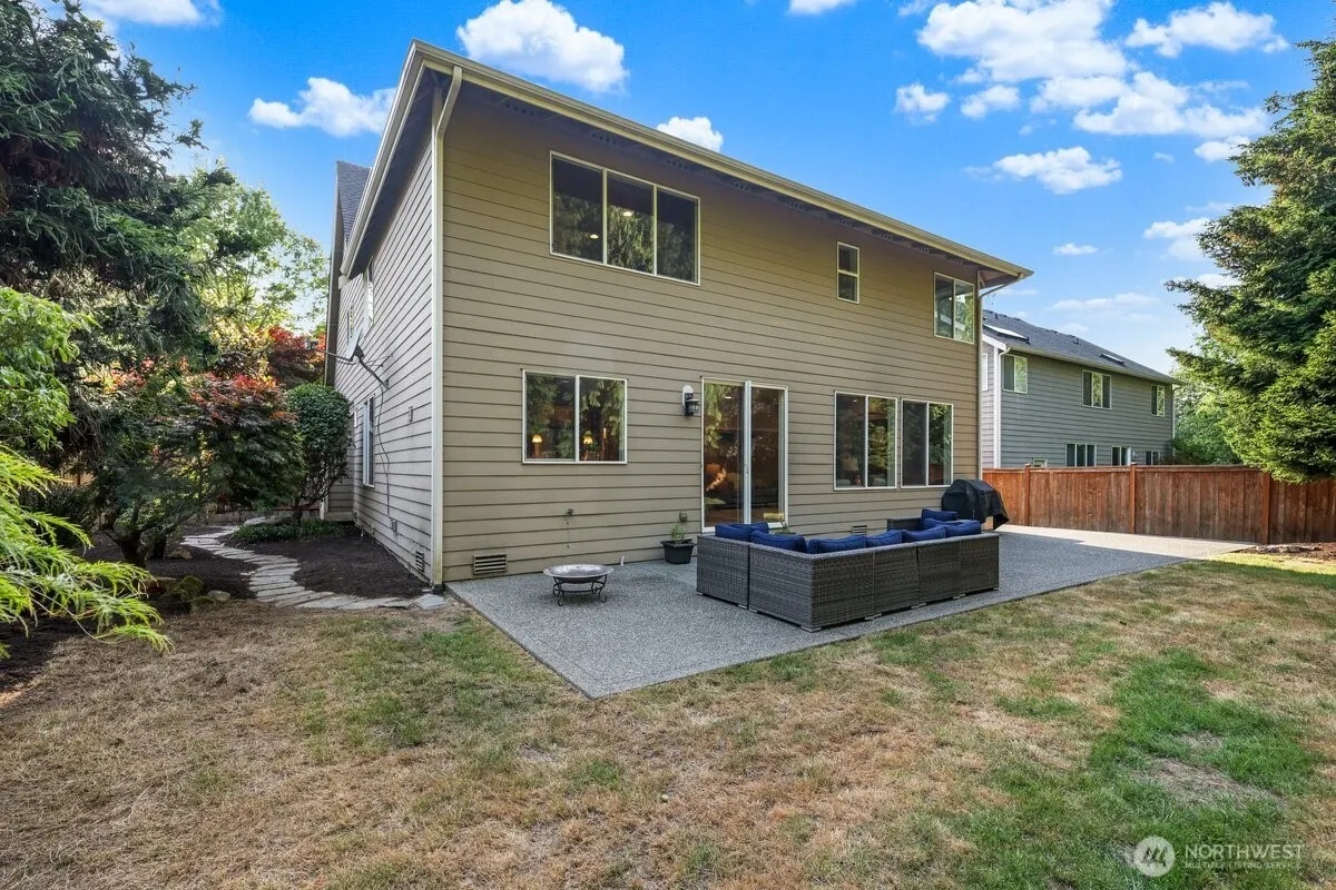 11526 160th Court NE, Redmond, WA 98052-2635