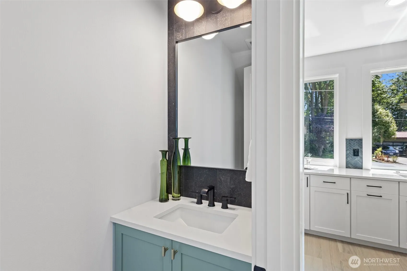 10168 NE 112th Place , Kirkland, WA 98033